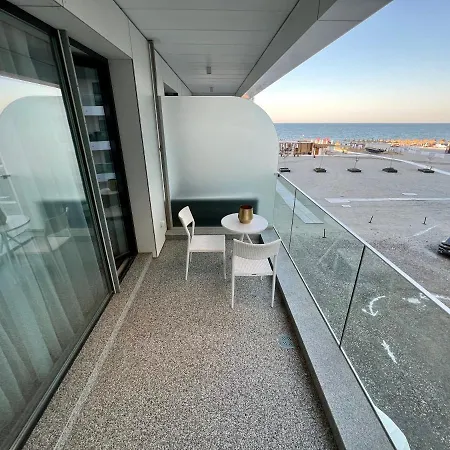 Seafront Haven Apartment